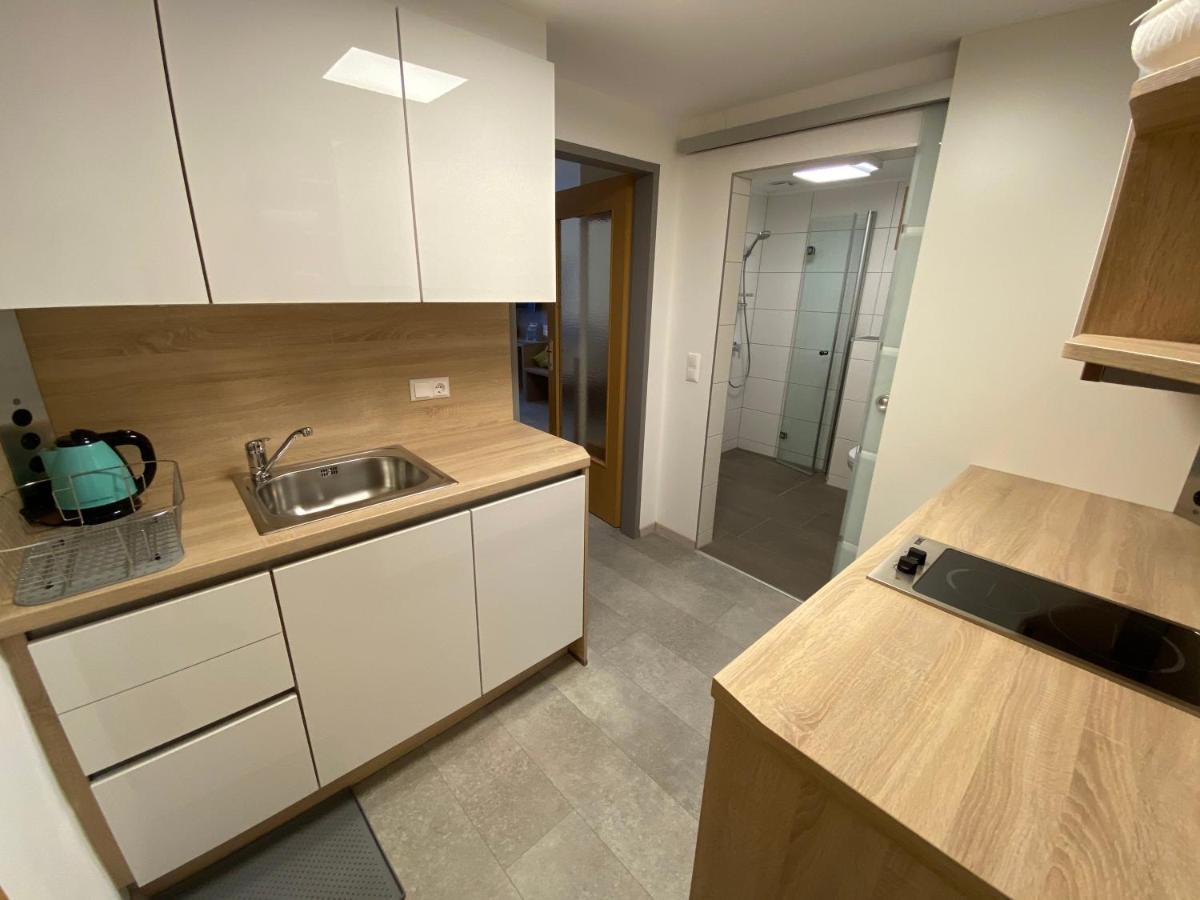 Privatzimmer Und Ferienwohnungen Leeb Persenbeug Exteriör bild
