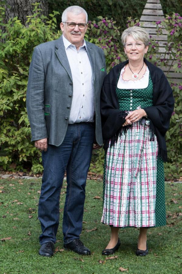 Privatzimmer Und Ferienwohnungen Leeb Persenbeug Exteriör bild