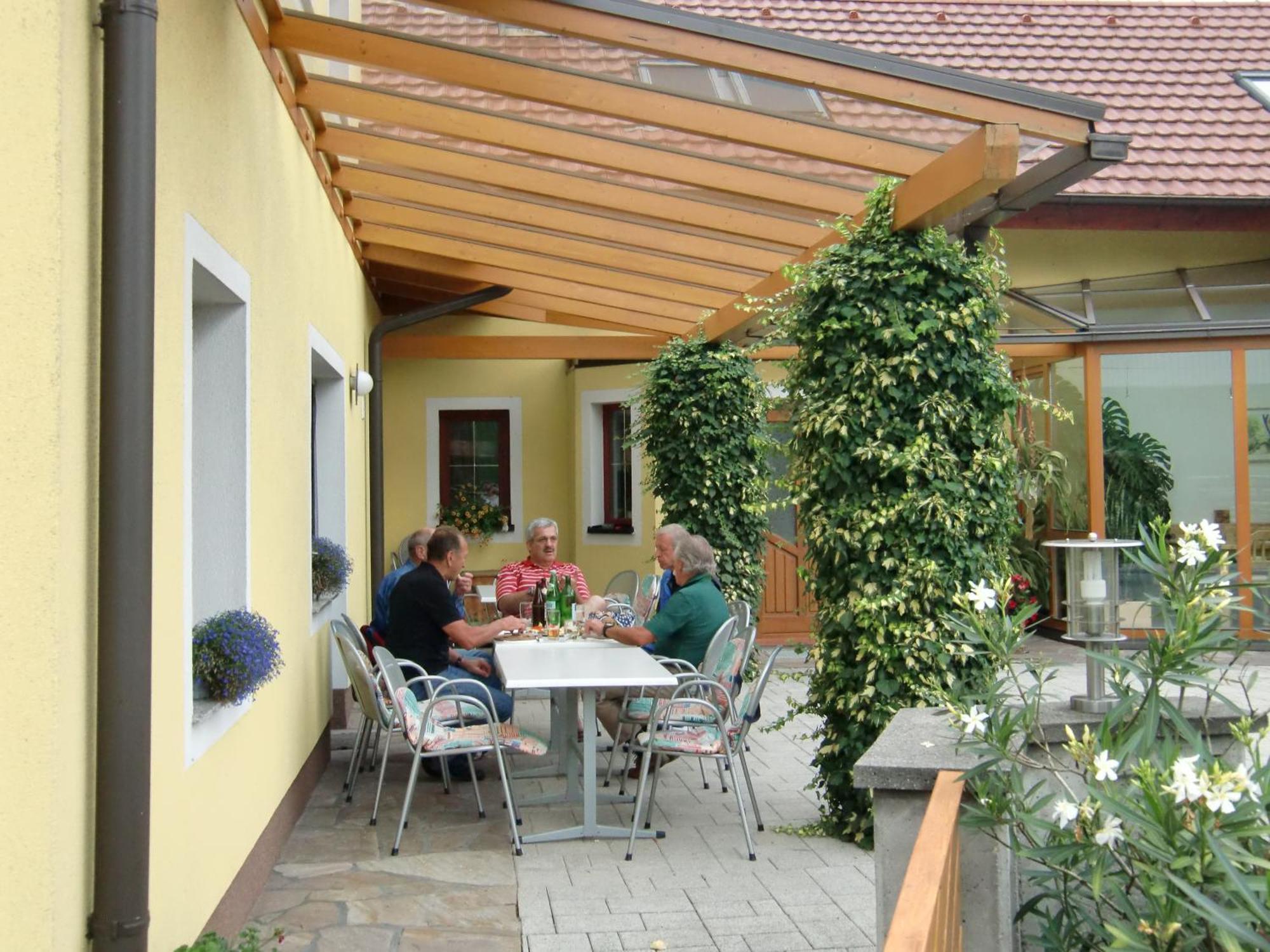 Privatzimmer Und Ferienwohnungen Leeb Persenbeug Exteriör bild