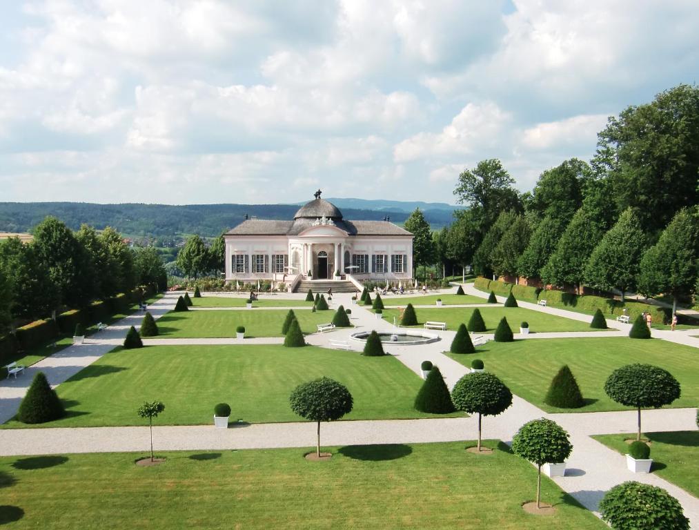 Privatzimmer Und Ferienwohnungen Leeb Persenbeug Exteriör bild
