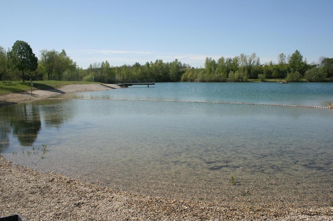 Privatzimmer Und Ferienwohnungen Leeb Persenbeug Exteriör bild